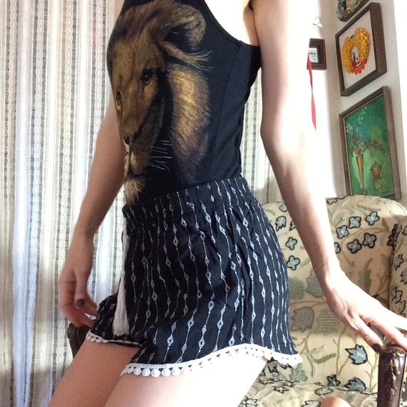 SOLD Viscose Lace Trim Flowy Black Beach Shorts - Picture 2 of 6